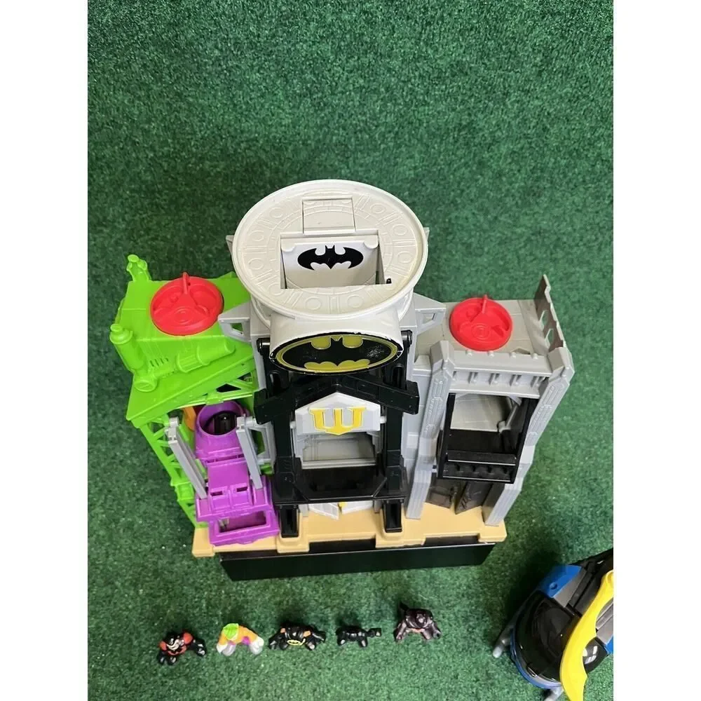 Fisher Price Imaginext DC Super Friends Wayne Manor Tower Batman Playset - Picture 7 of 10